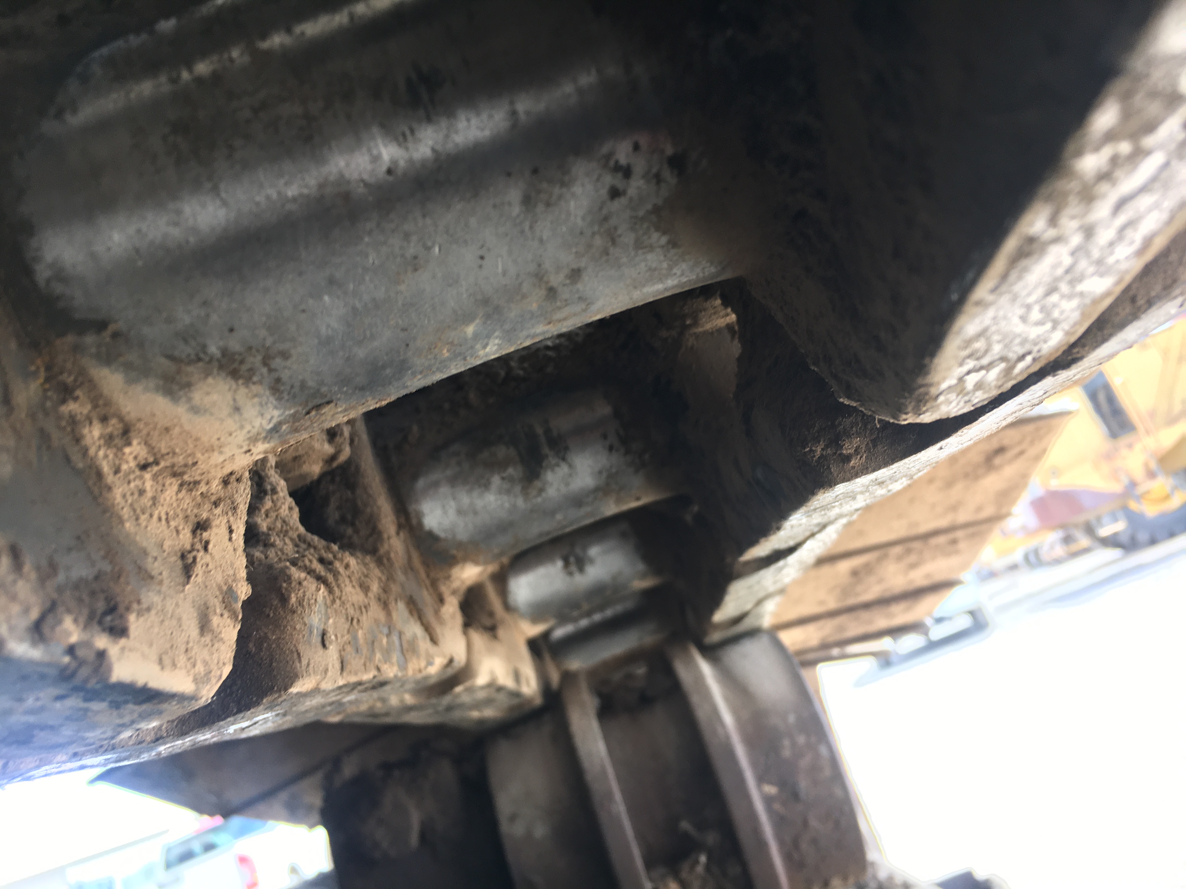 ./imagenes/INVOICE/2019/16303/EXCAVADORA CAT 330C (7).JPG